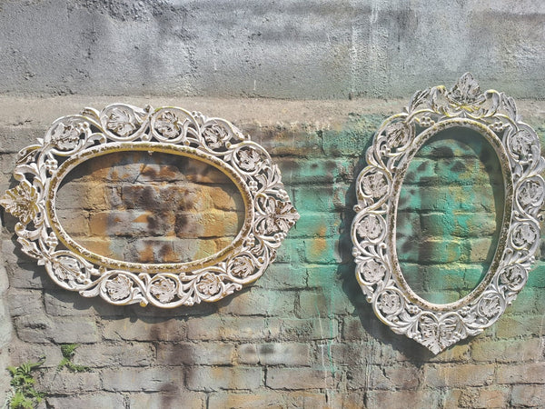 Oval Wooden Carving Frame
