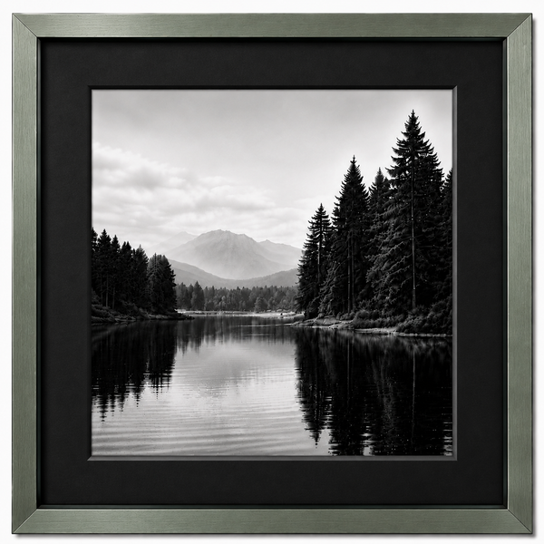 Obsidian Luxe Metal Frame – Premium Glossy Aluminum Picture Frame